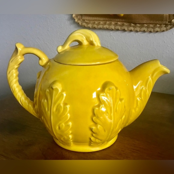 Vintage Red Wing Pottery Teapot - Yellow No. 259 - Picture 13 of 14